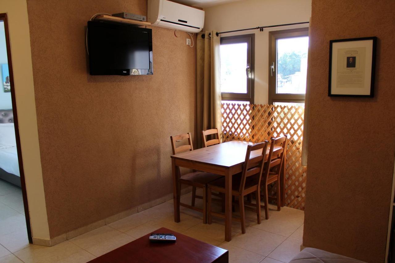 Bed and Breakfast Aliyah Return Center Degania Bet Zimmer foto