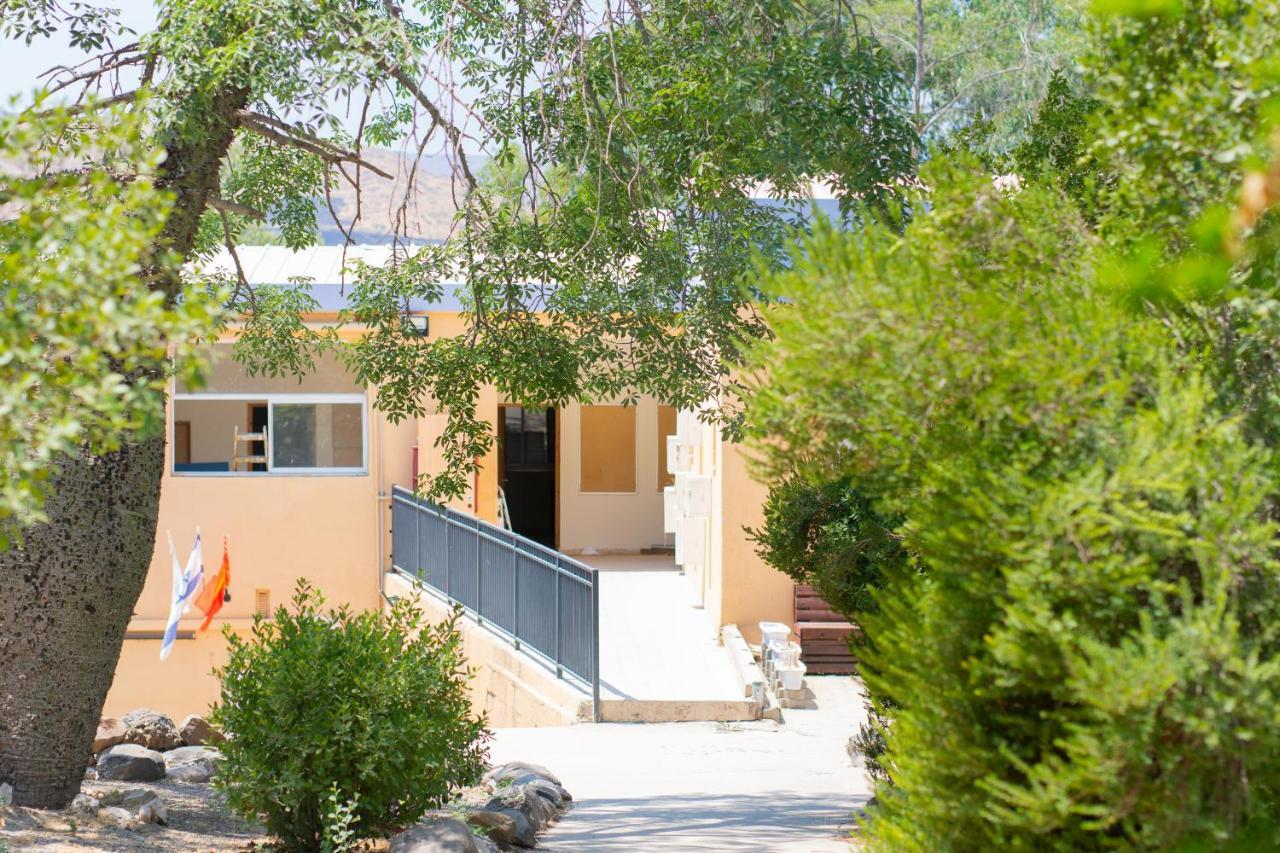 Bed and Breakfast Aliyah Return Center Degania Bet Exterior foto